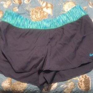 Nike shorts size large